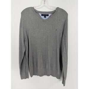 Tommy Hilfiger Men's V-neck Sweater in Gray Size Large 100% Cotton